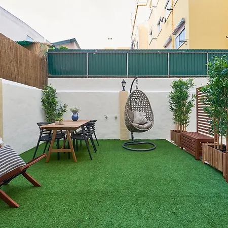 Belem Light Filled Apt With Patio, By Timecooler-2